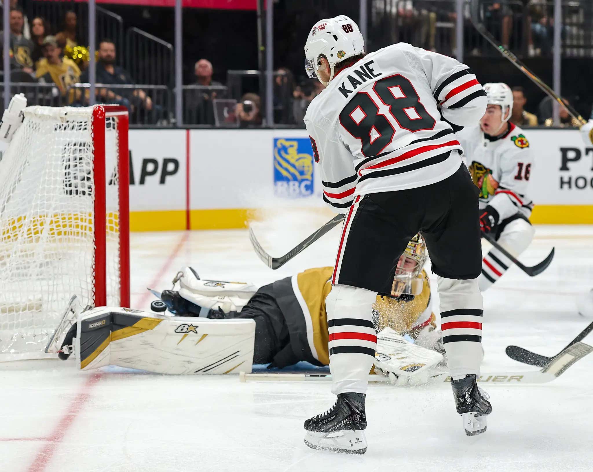 "It's SHOWTIME MOTHERFUCKERS"--Patrick Kane Mic'd Up For His First Goal Of The Season