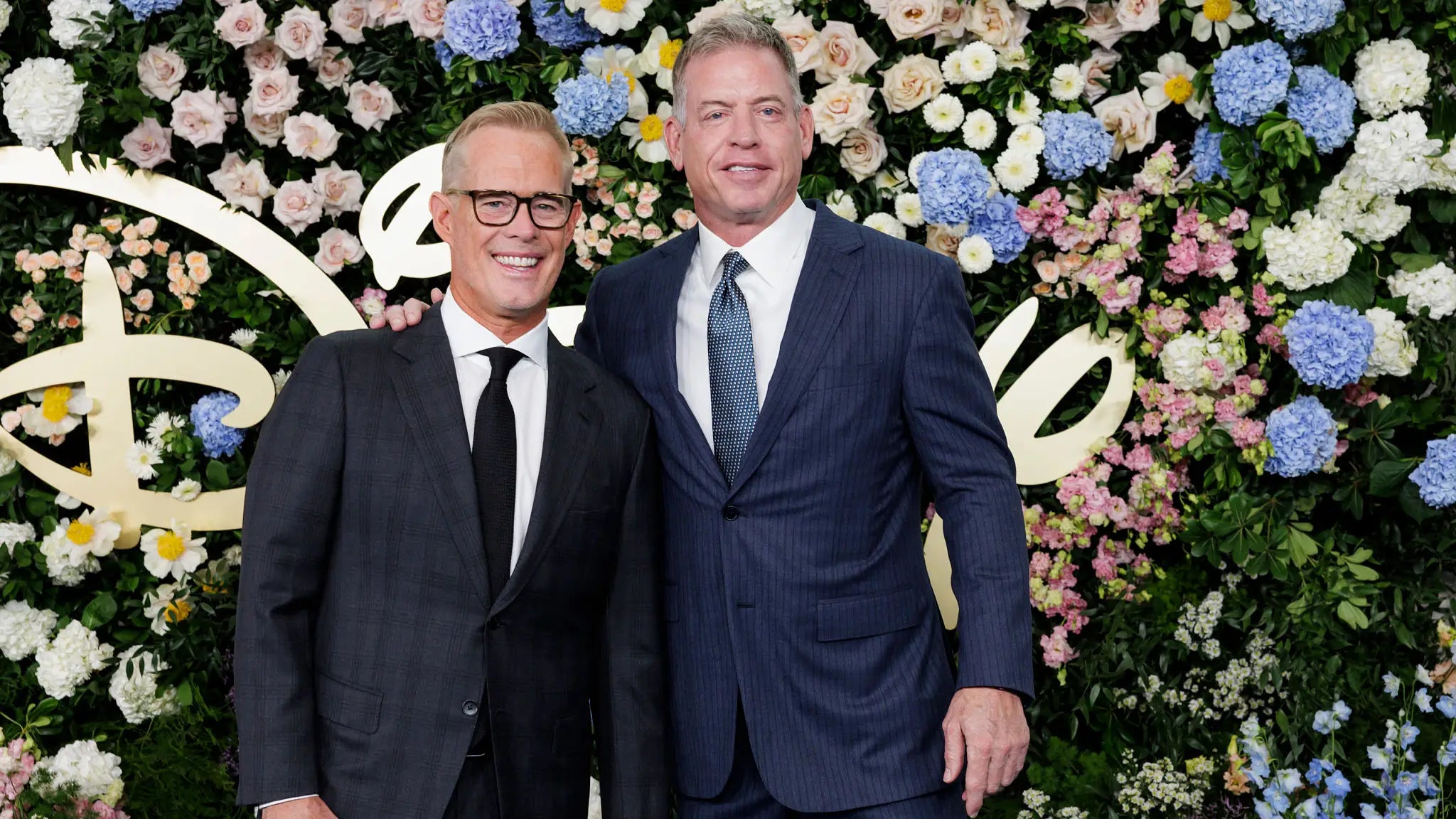 NFL TV Drama - We Have A Report Of Joe Buck And Troy Aikman Getting Into An Argument Before The Big Monday Night Game Between The Bills And The Rams