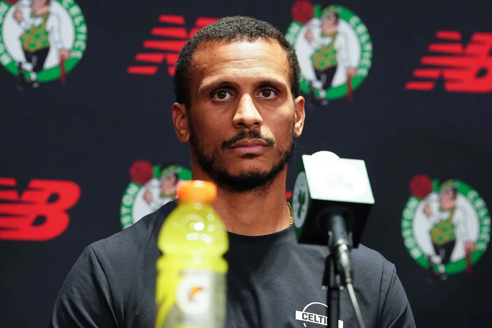 Joe Mazzulla Answered Live Questions From Boston Sports Radio Callers And It Went Exactly How You Expect