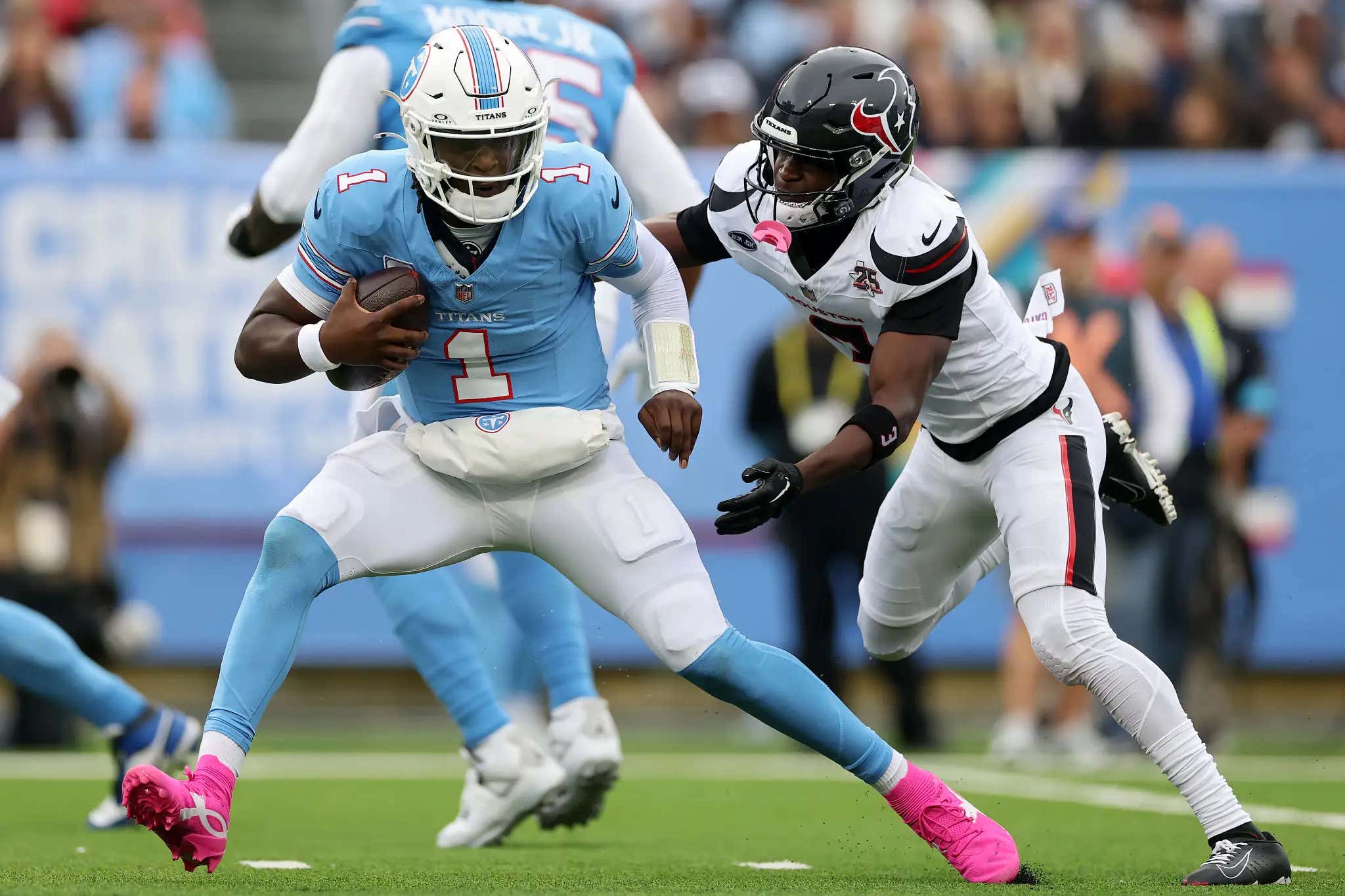 The Titans Are Such A Bad Franchise That The CEO Decided To Apologize To All Their Fans For 'Letting Them Down' While Being 0-5