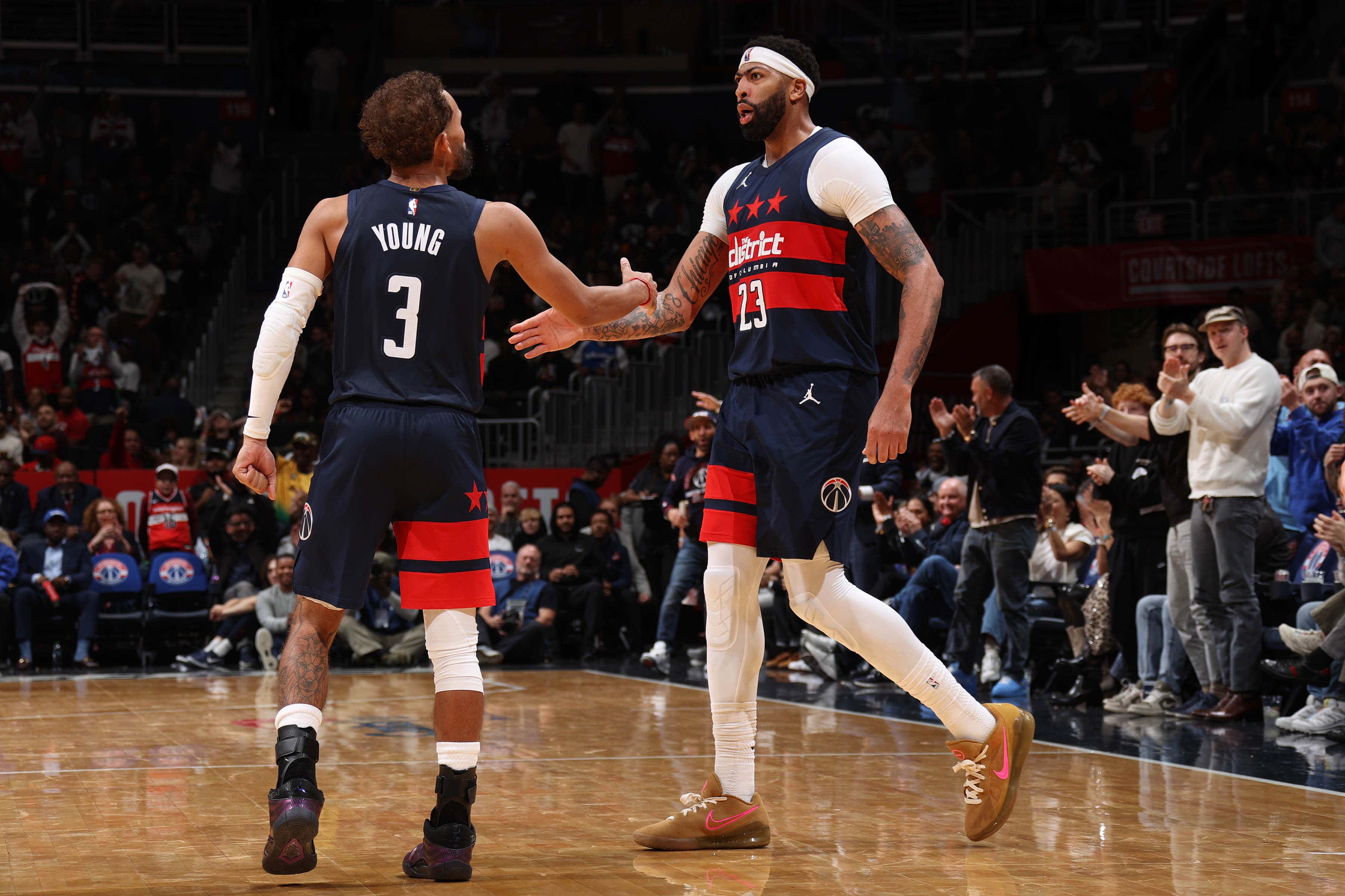Anthony Davis Had A Spectacular Wizards Debut And Then Had An All-Time Quote About The Crowd, Saying That Last Season Was Like "Dress Like A Seat Night"