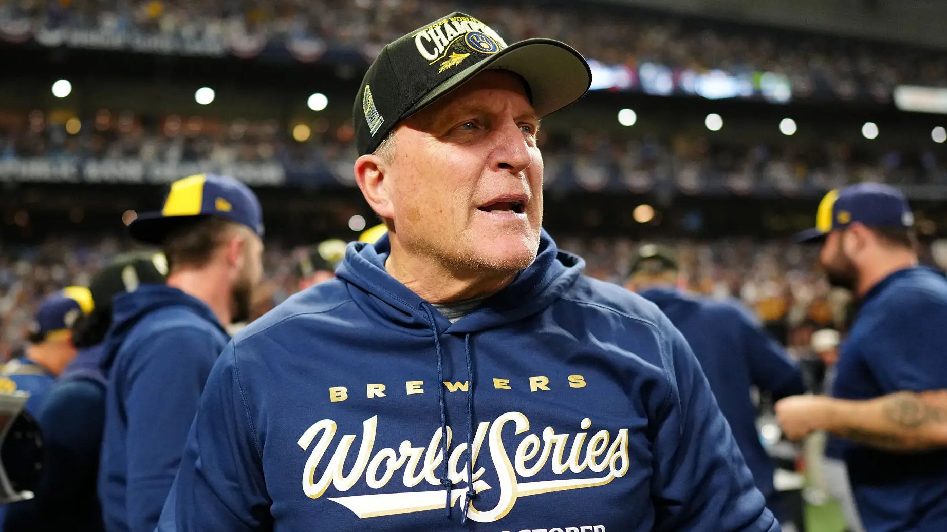 “Remember When You Were on That Horse Shit Yankee team. Everyone Playing For Themselves.” World Series Champion Pat Murphy Decided To Take a Shot At The Yankees For The Laughing Stock That They've Become