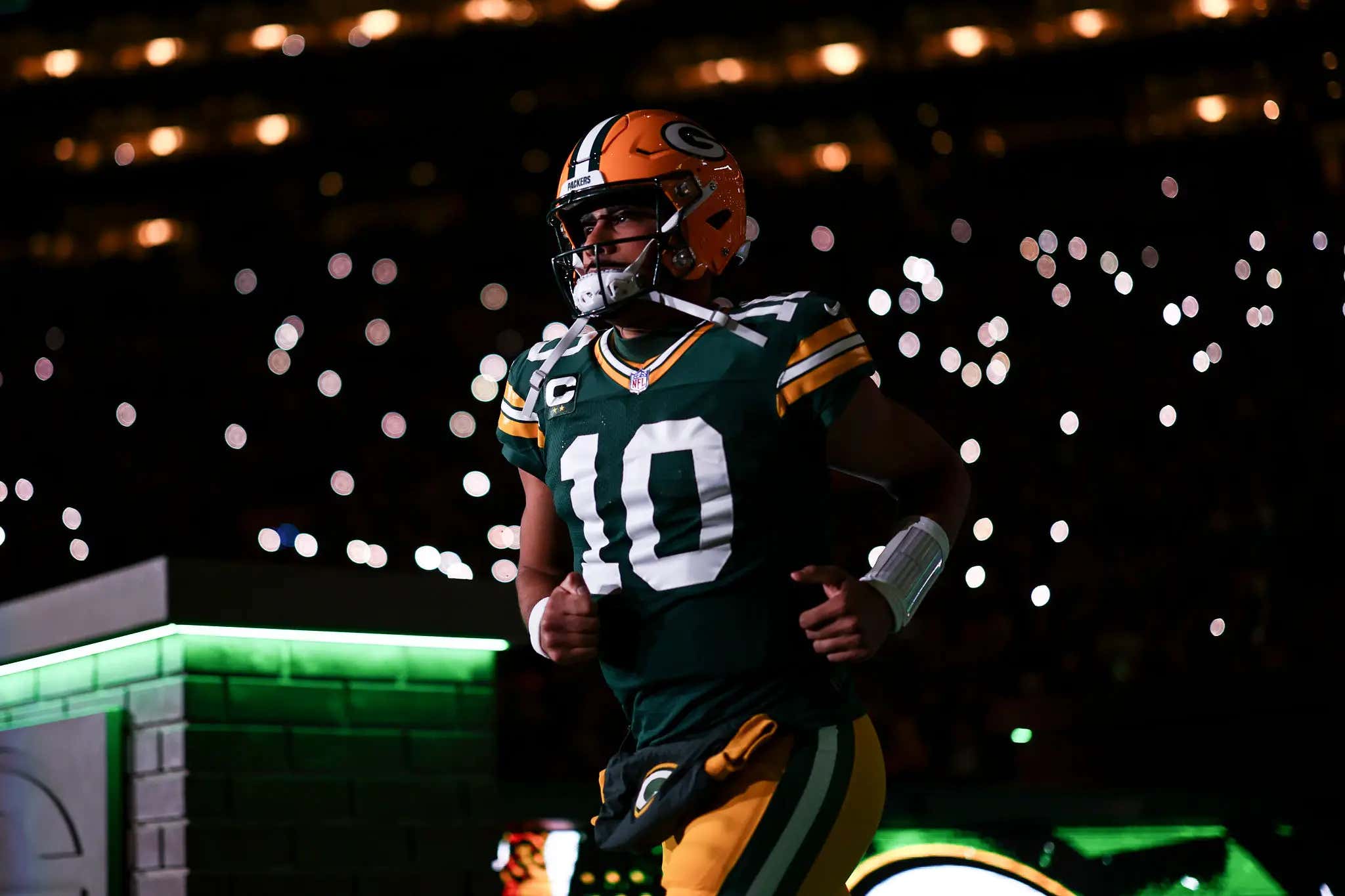 Bottom of the Barrel Offensive Line, No Running Game, and WRs Leading The League in Drops. No One Is Doing More With Less Than Jordan Love This Year.