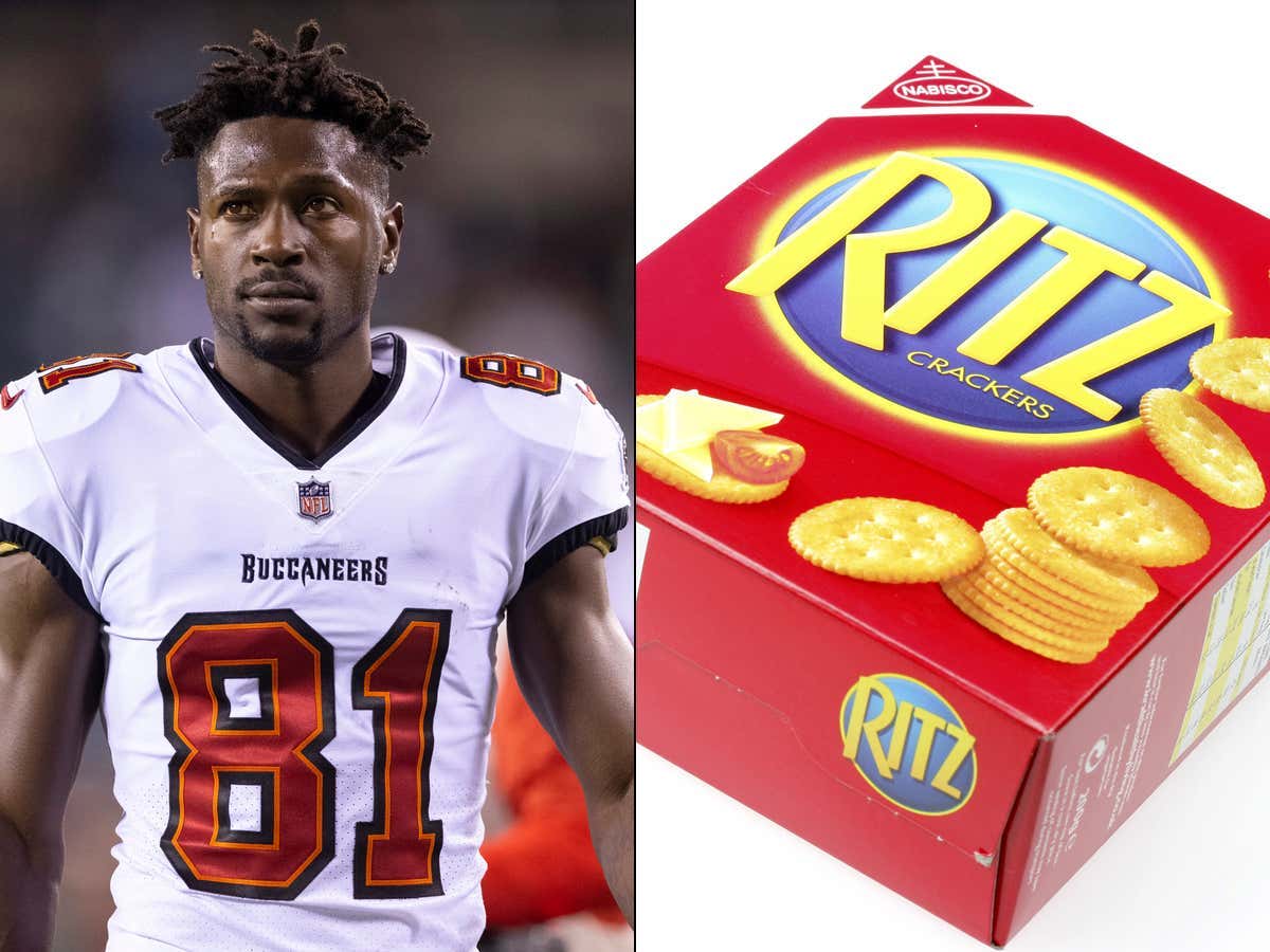 Antonio Brown Had The Audacity to Call Barstool Sports Bloggers a Bunch of Crackers