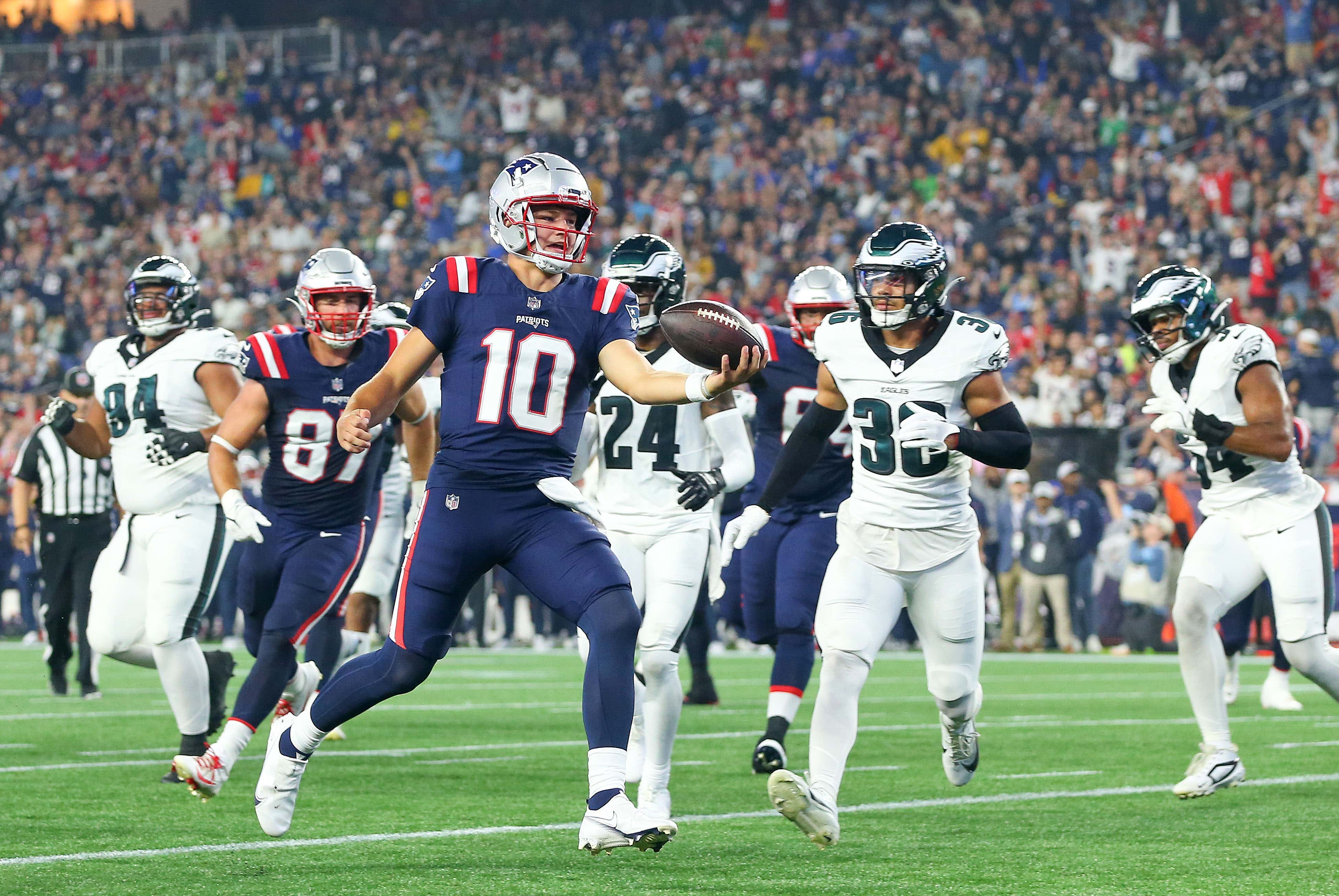 Patriots Preseason Game 2: Drake Maye Does a Damn Fine Impersonation of a QB1