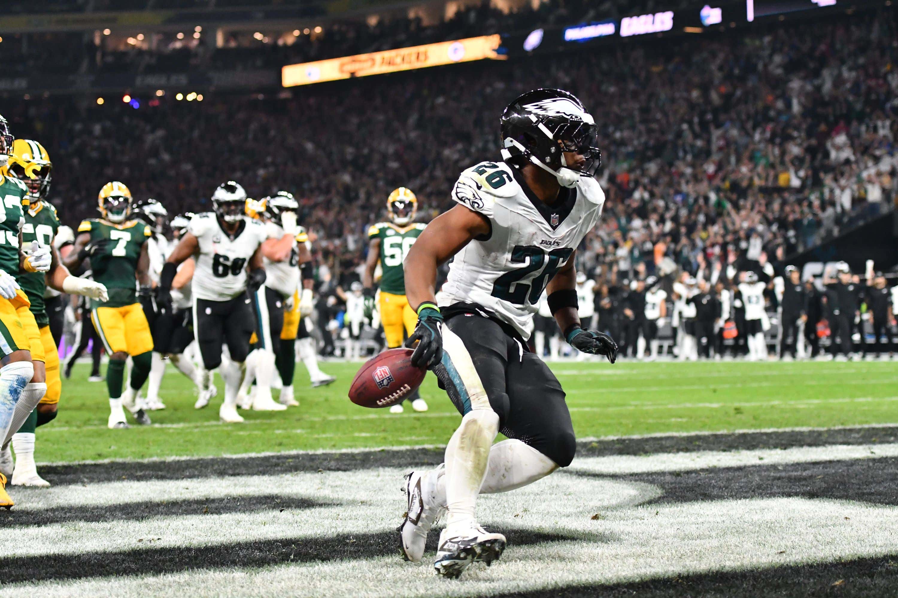 Saquon Barkley With A Casual 3 TD's In His First 3 Quarters With The Eagles