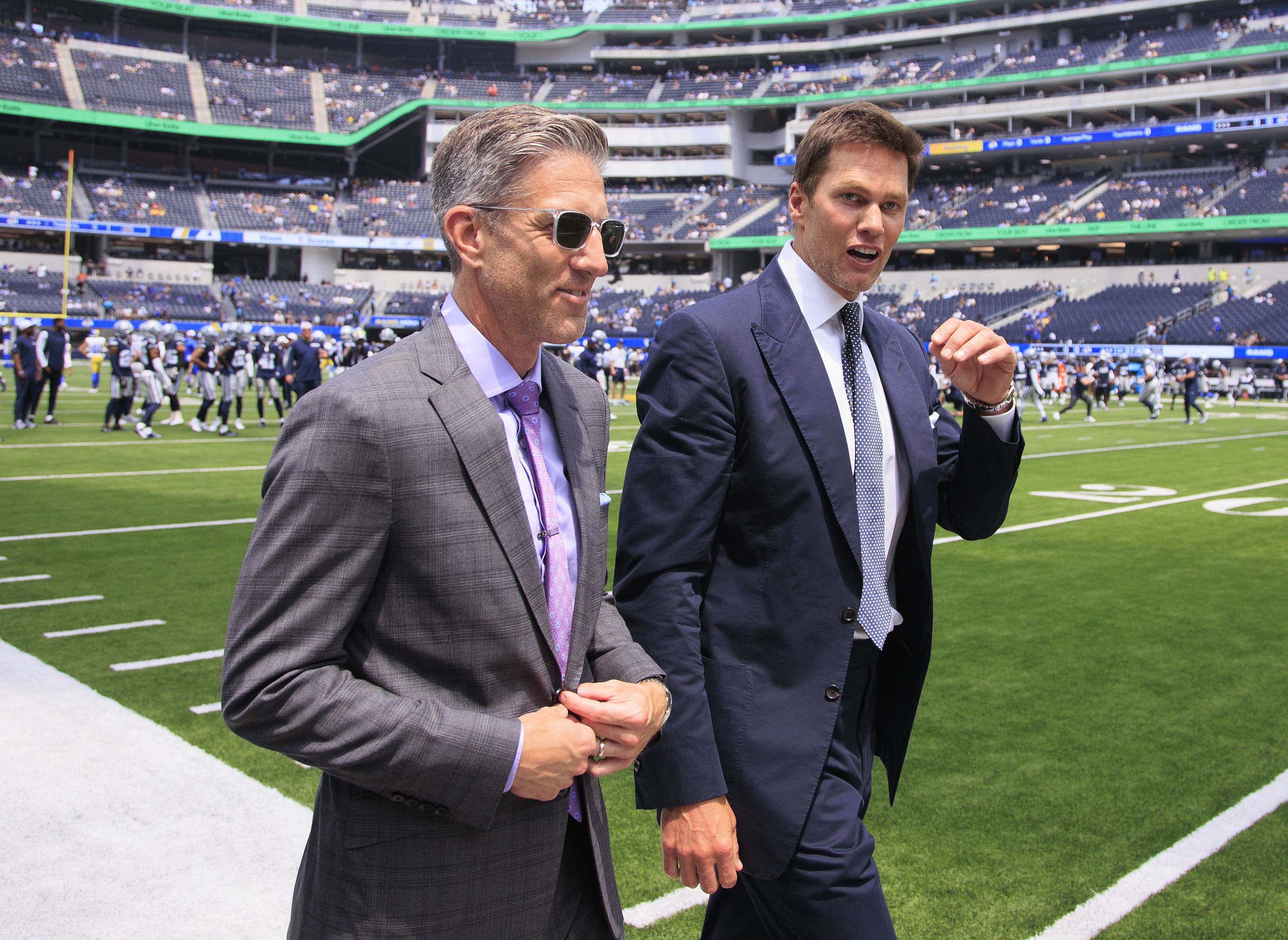 Some Have Dared to Criticize Tom Brady's Fox Debut. So You've Chosen Violence, Then.