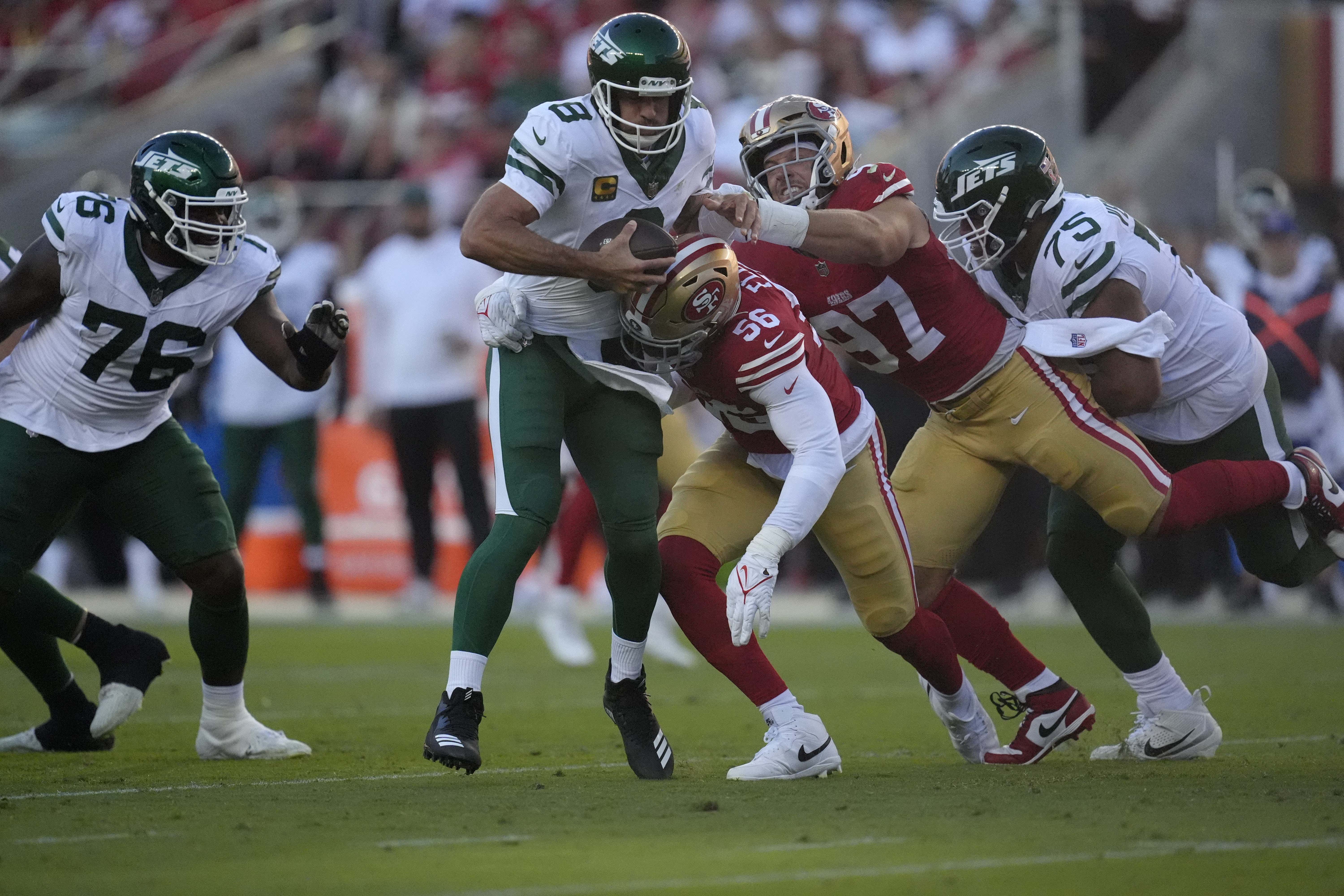 Aaron Rodgers Survived a Whole Game For the New York Jets: Takeaways