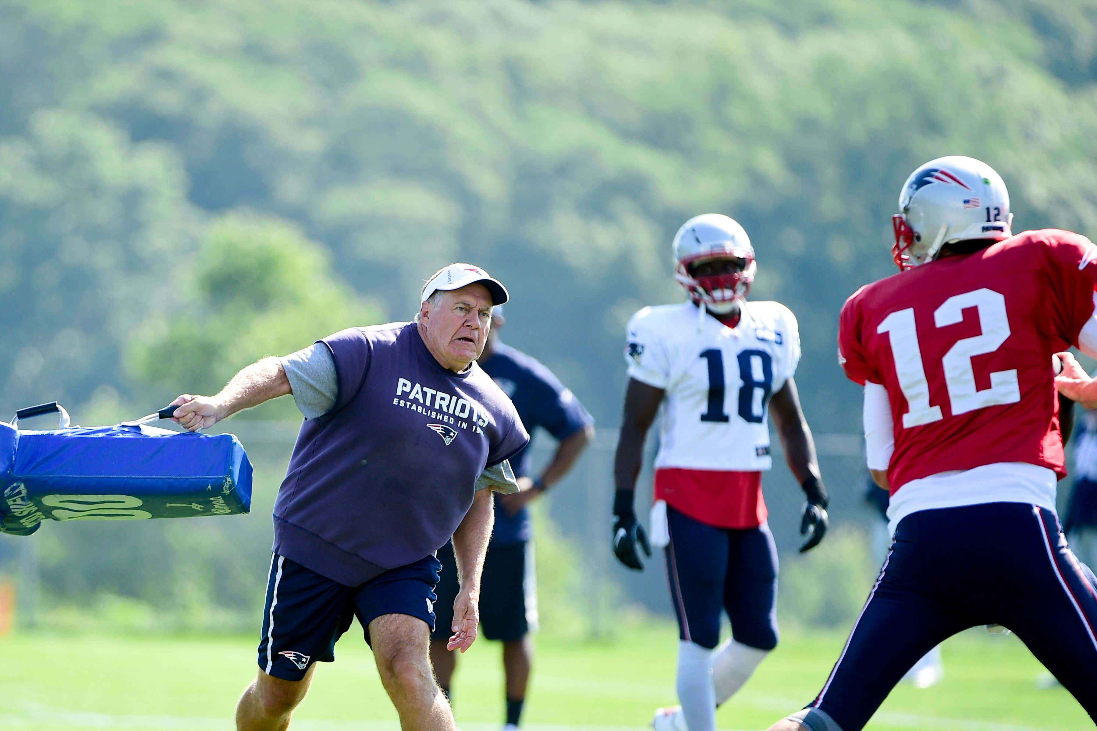 Belichick Bailed Out a Lame Manningcast Stunt With Yet Another Classic Tom Brady Story