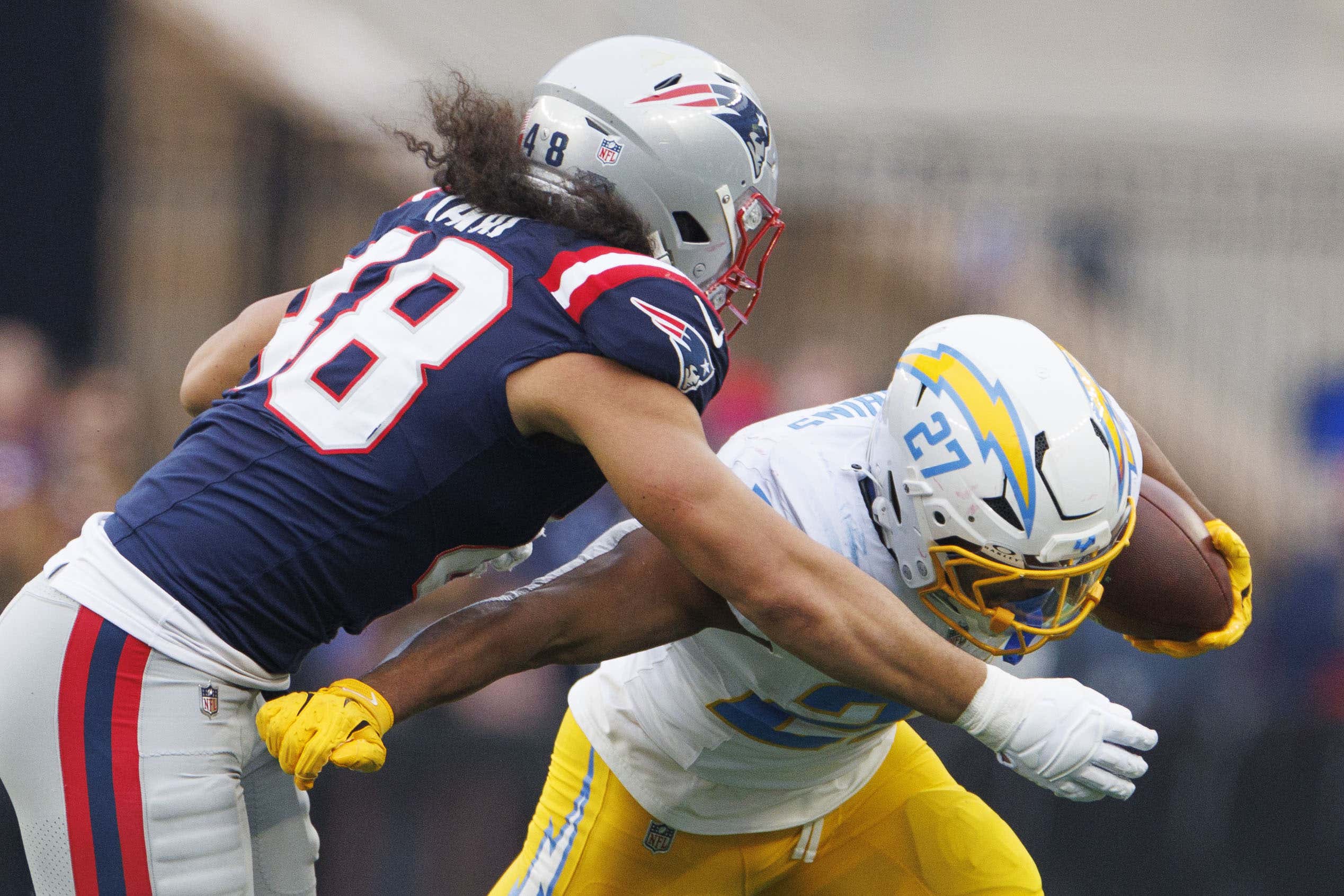 Jahlani Tavai Says Patriots Fans 'Aren't Qualified' and 'Gotta Know Their Place.' This is Not Going to End Well.