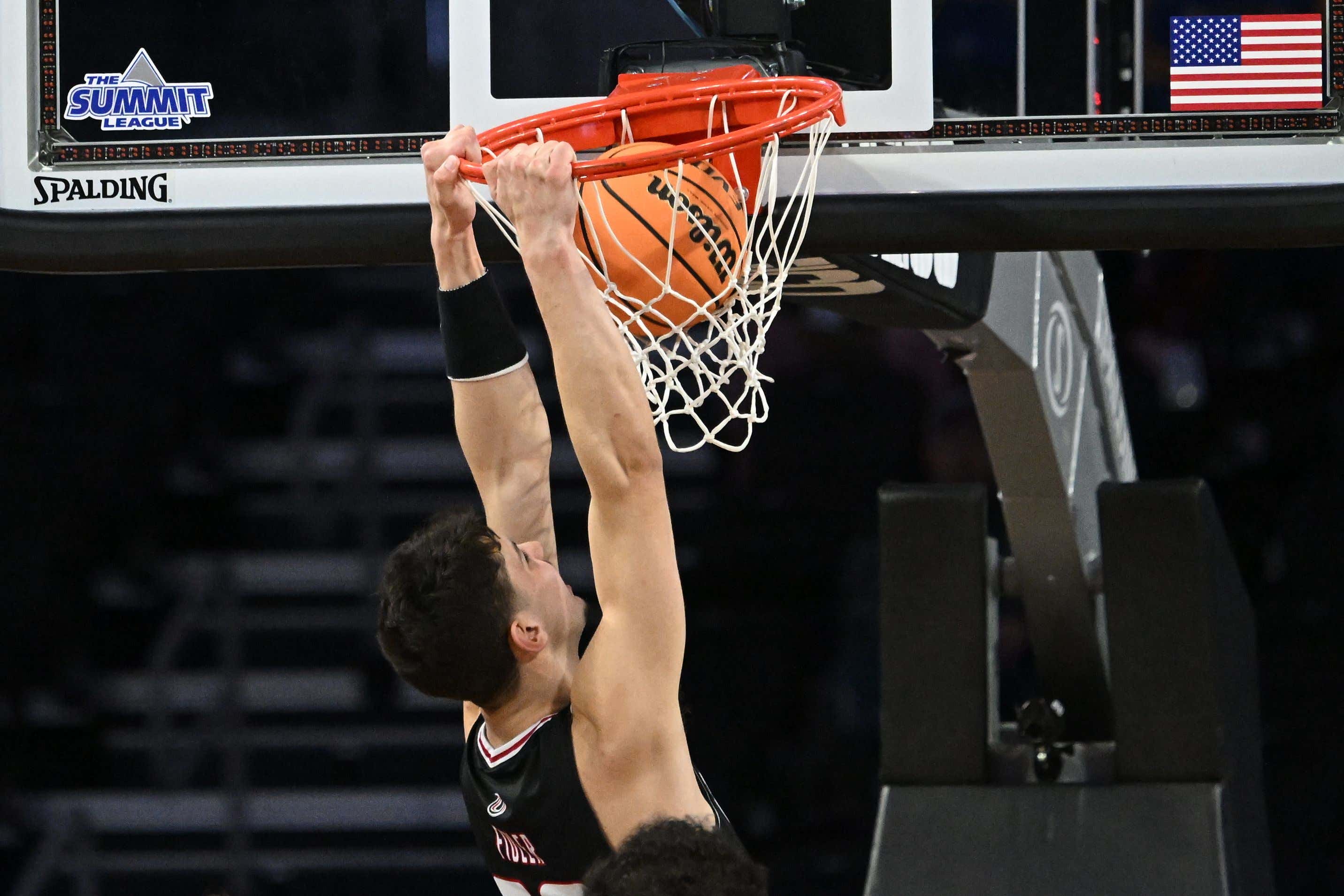 Friendly Reminder That Omaha Is One Of The Funnest Teams In The Country And That The Experian App Is A Terrific Way To Help Track Your Budget #ExperianBusters