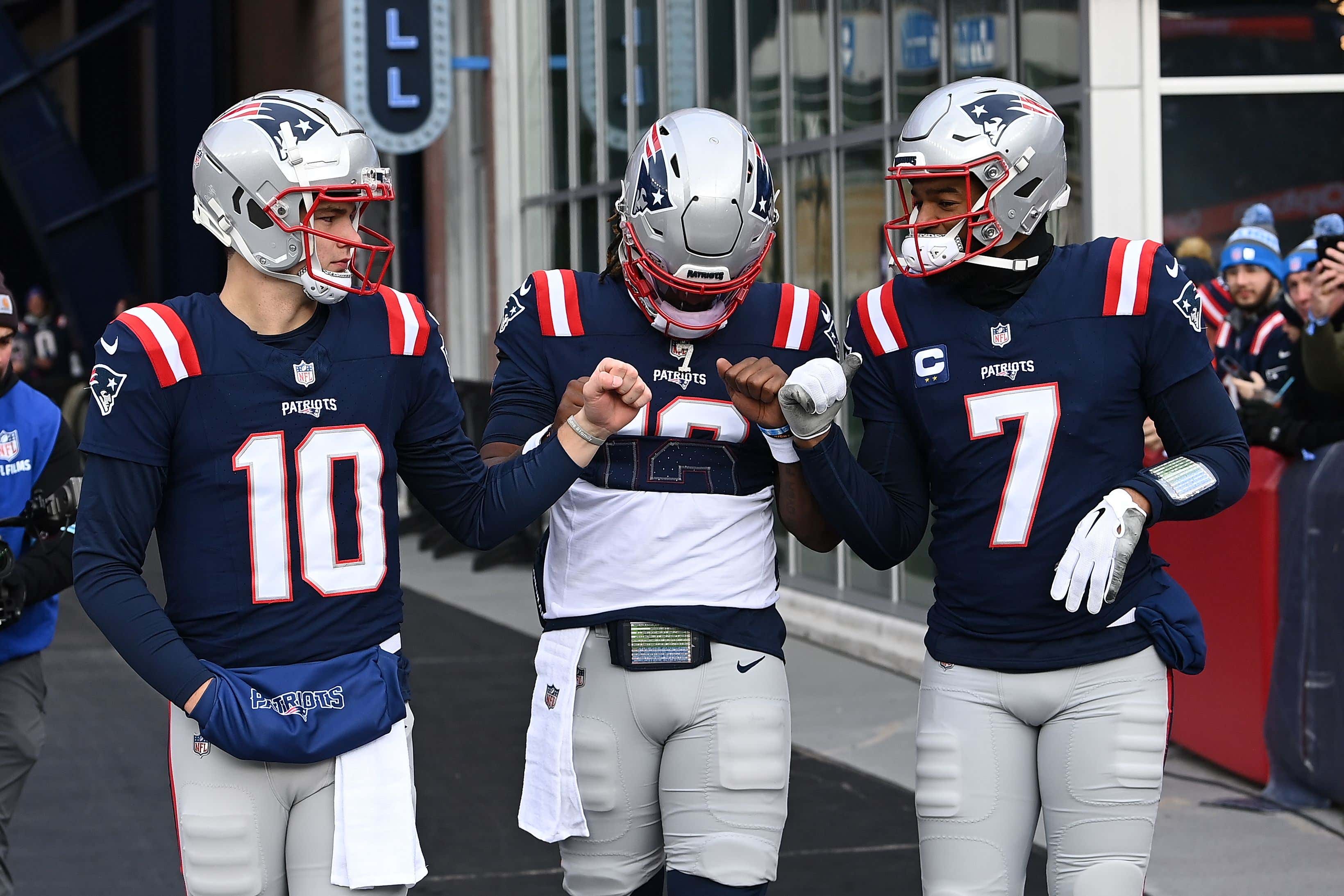 While Drake Maye is Dominating Patriots Camp, Joe Milton is Throwing Shade at His Former Teammates