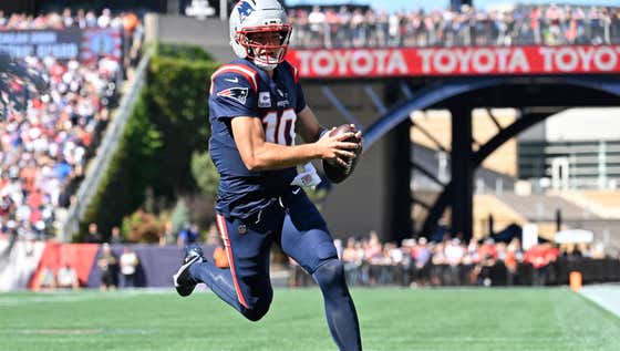 Drake Maye Mic'd Up During the Best Game of His Career (So Far) is Some Vintage Patriots Porn