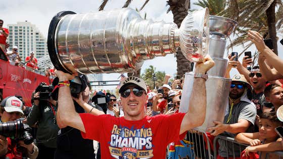 Why The Fuck Is The NHL Making Us Raise Our Banner at 5PM EST????