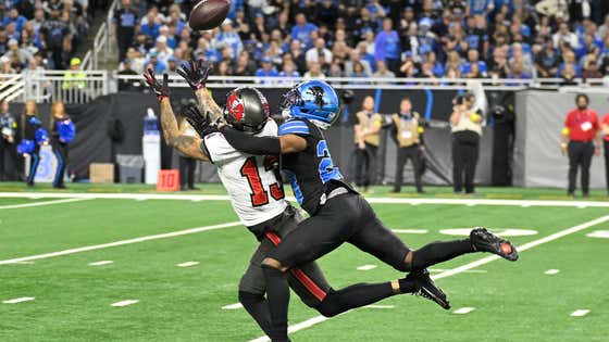 Mike Evans Has A Broken Clavicle, To Be Out "Mostly Towards The End Of The Year"