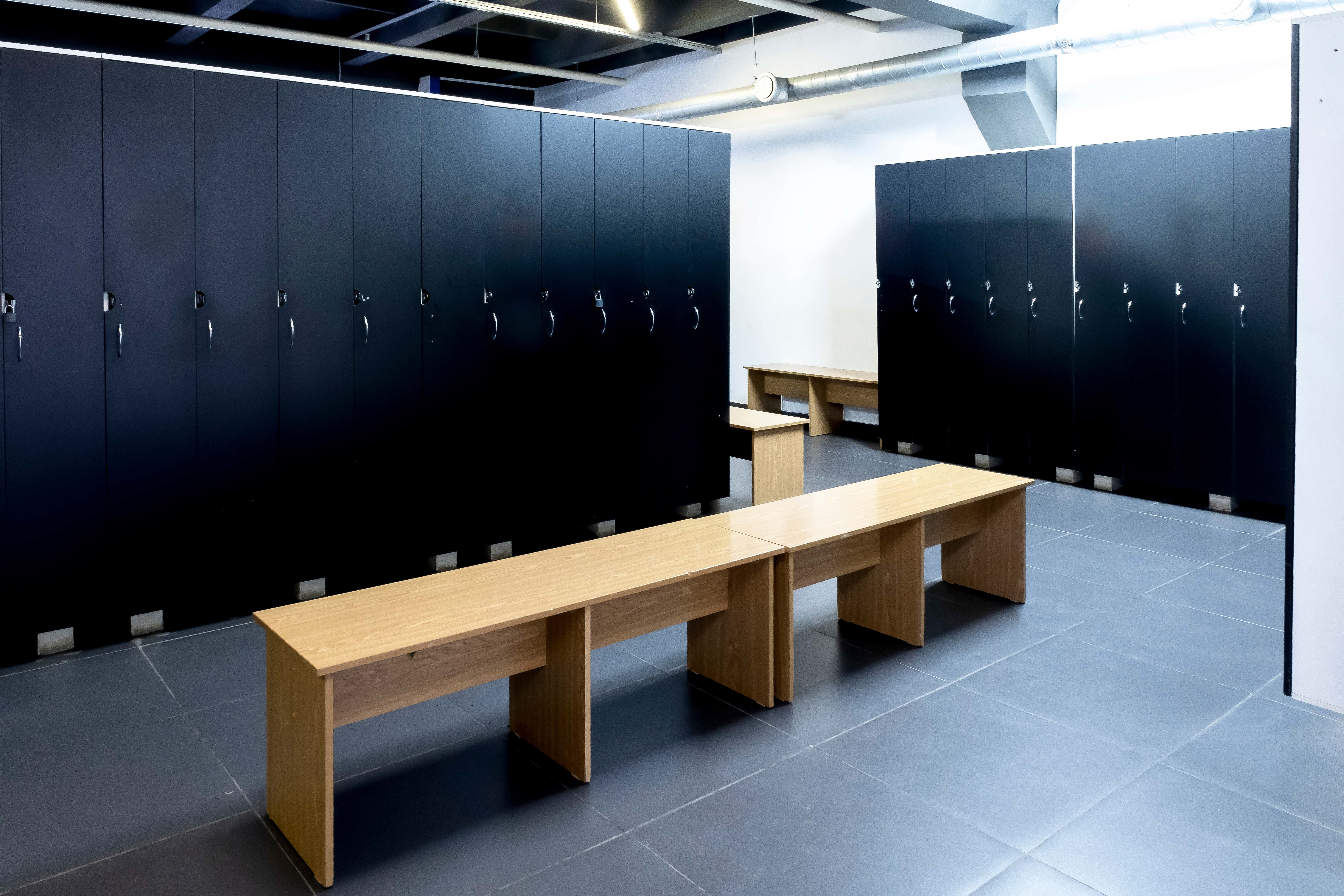 ADHD Thoughts: Do Girls Have Locker Room Talk?