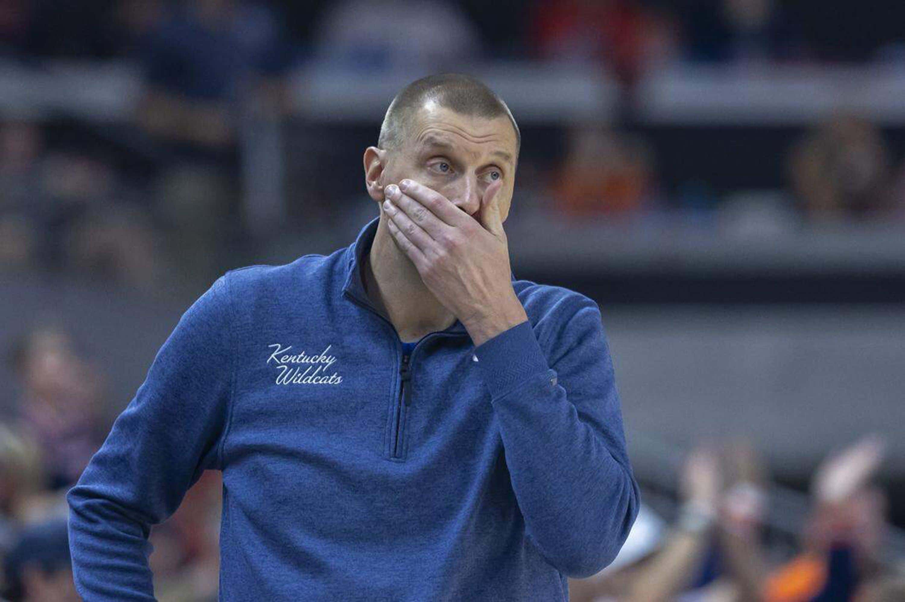 Mark Pope Blaming 'Fatigue' After His Dumbass Decision Cost Kentucky A Win Is A New Low Point For This Disaster Of A Season