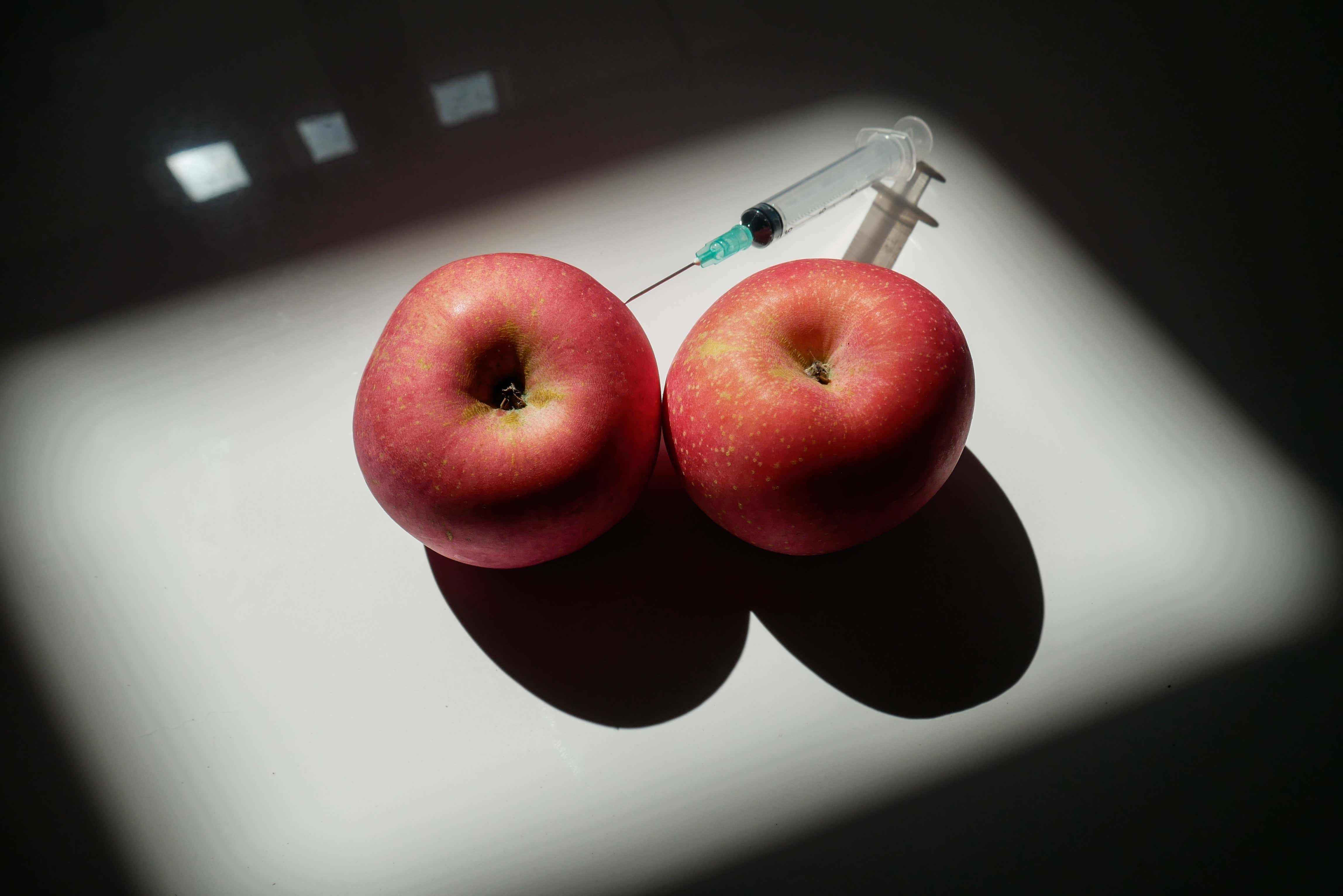 Is Ballmaxxing (Injecting Fluids In Your Balls to Make Them Huge) Right For You?