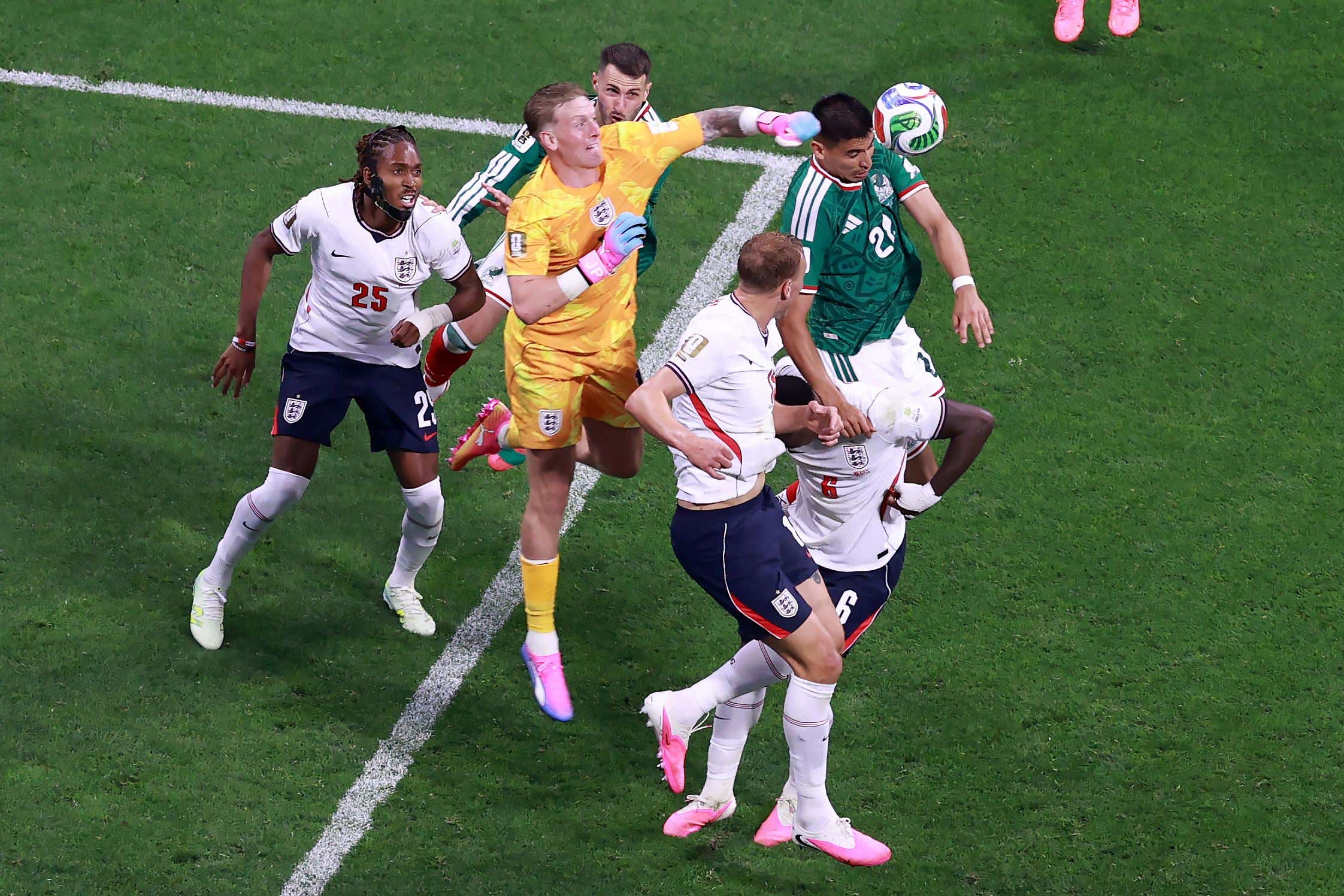 We Had ANOTHER Best Soccer Game Ever – England Survives Mexico in a 5 Goal, 1 Red Card Thriller in Estadio Azteca