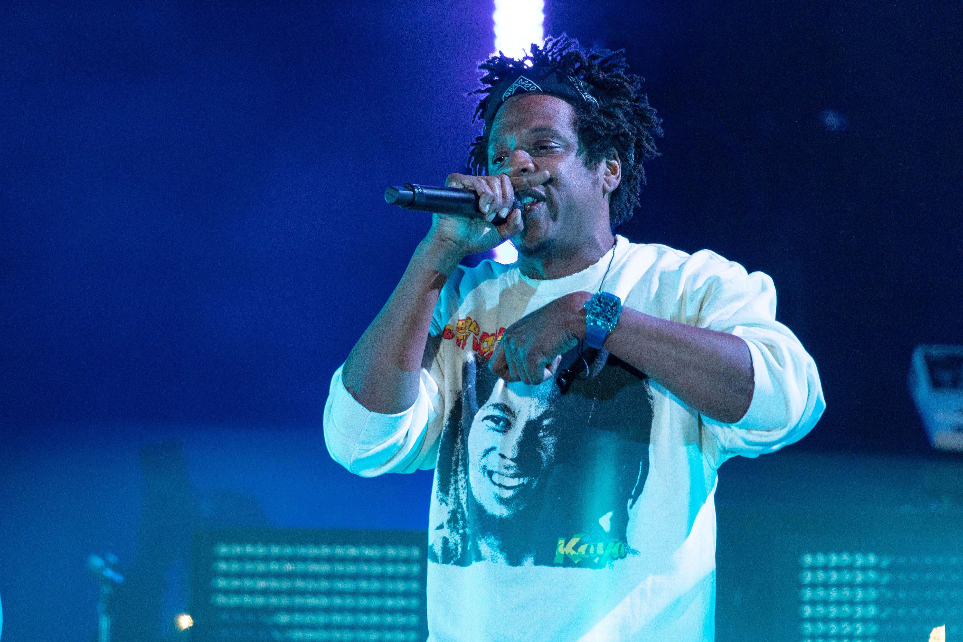 Jay Z's Final Night Of His Yankee Stadium Stint Didn't Start Until 12:20 AM After Fans Rushed The Gates Causing A FOUR HOUR DELAY