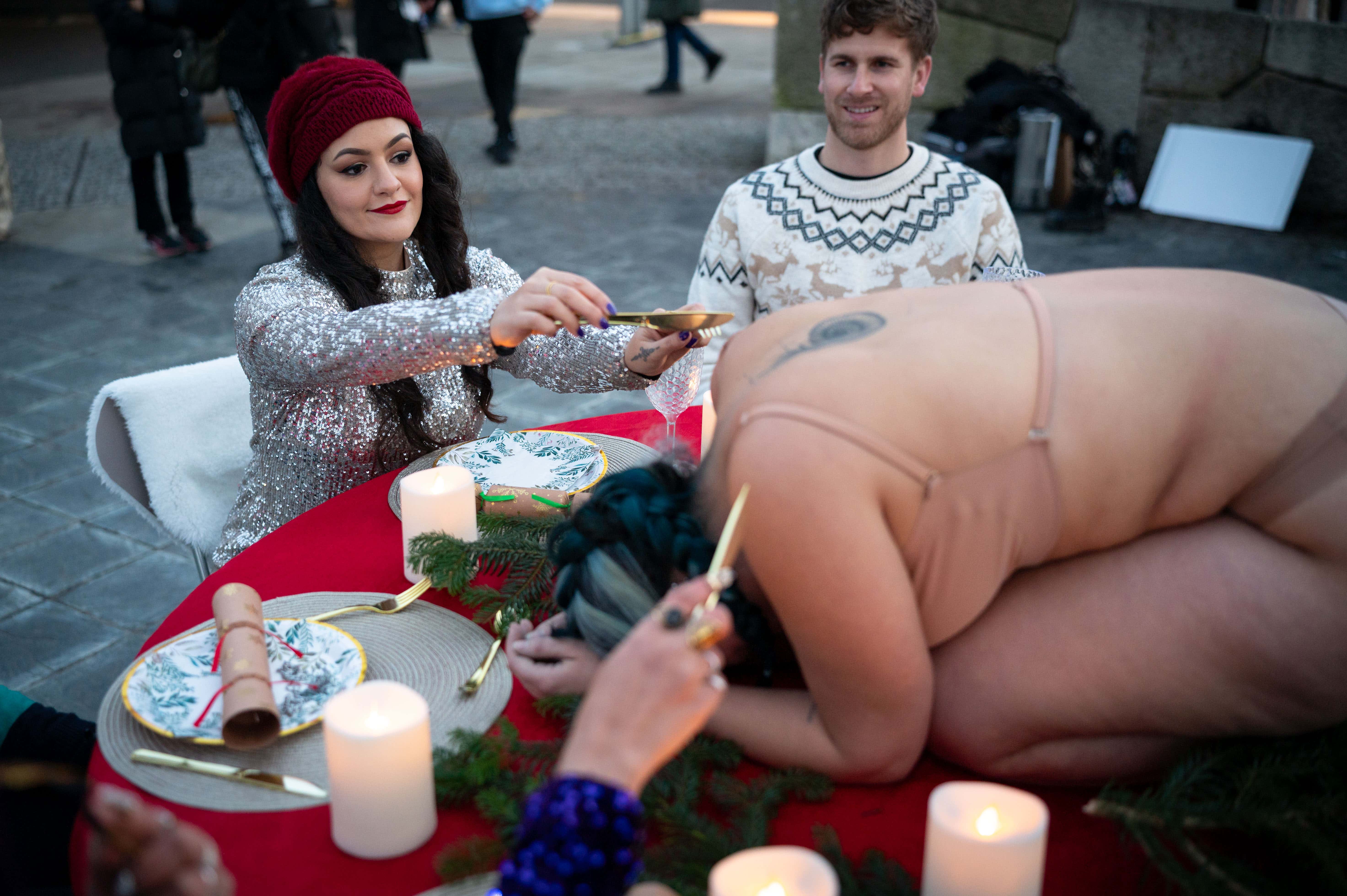 A Steakhouse Is Offering A Nude Dinner And That Sounds Like The Worst Thing On The Planet