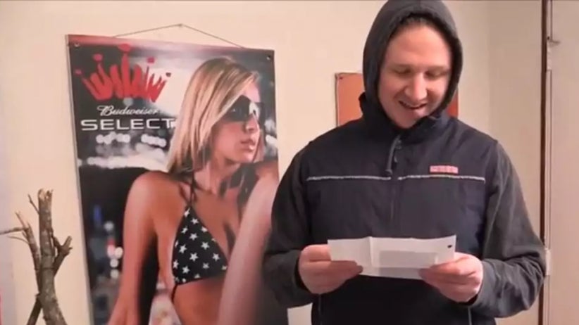 Feits Gets A Devil's Nest At Barstool HQ