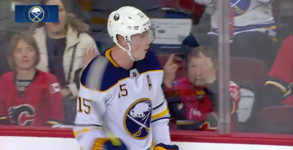 eichel-flames-finger