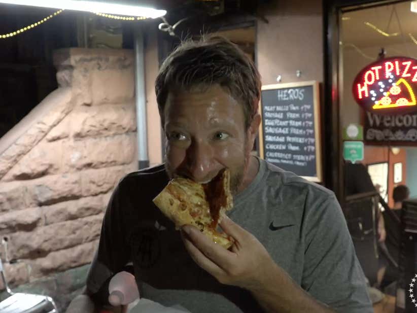Barstool Pizza Review - Freddie & Peppers