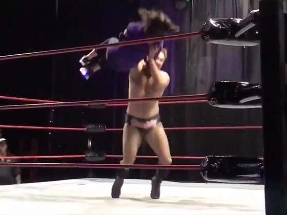 A 12-Year-Old Girl Got Chokeslammed At An Independent Wrestling Show And People Are Mad About It