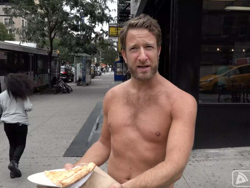 Barstool Pizza Review - Mama's Pizza