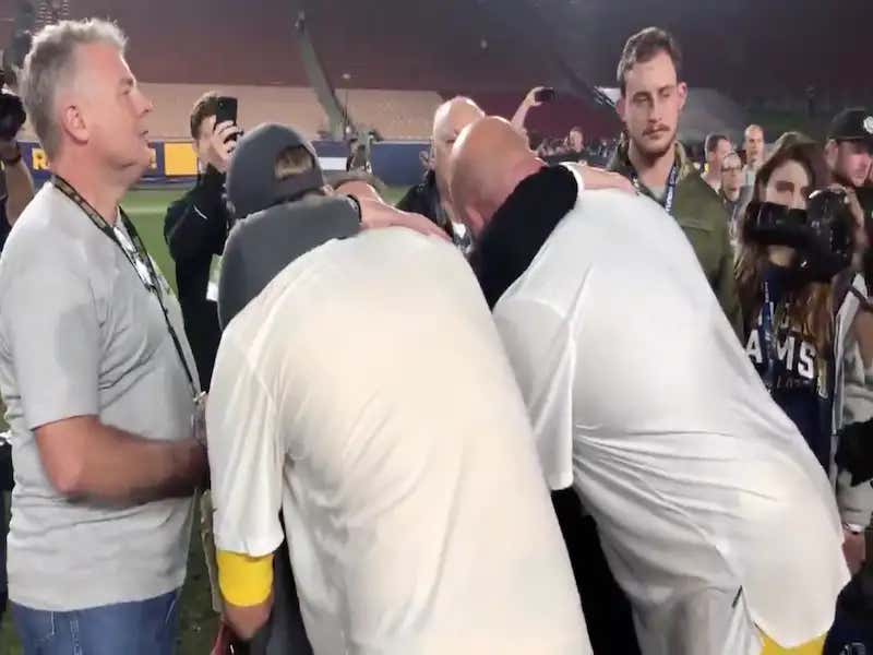 Jared Goff And Andrew Whitworth Met With Families Of The Thousand Oaks