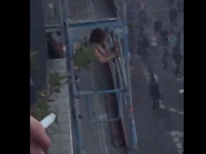 Couple Gets Caught Banging On A Balcony In The Middle Of The French Yellow Vest Protests