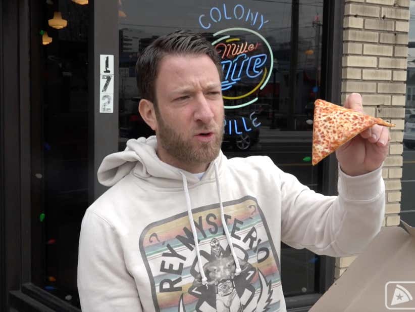 Barstool Pizza Review - Colony Grill (Stamford,CT) Bonus Hot Oil Pizza Review