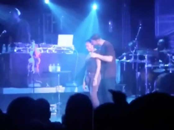 A Video Of Drake Kissing And Groping A 17-Year-Old Girl On Stage Has Resurfaced