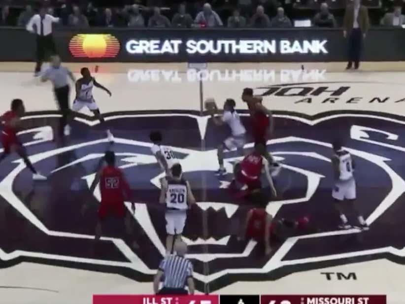 Witness One Of The WILDEST Endings To A College Basketball Game You'll
