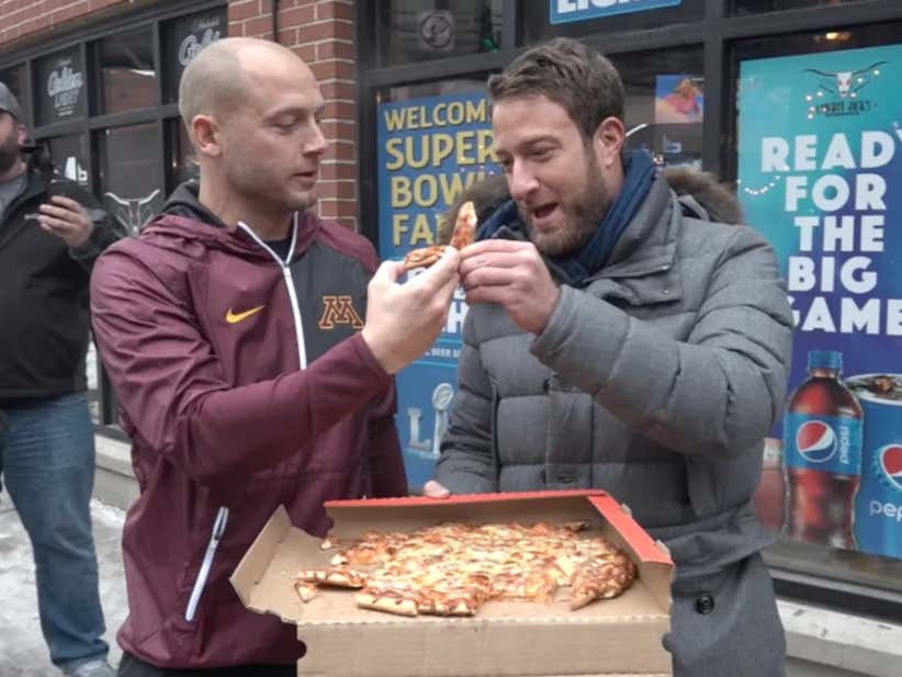 Minnesota Classic Pizza Review - Red's Savoy With Special Guest P.J. Fleck (2/3/18)