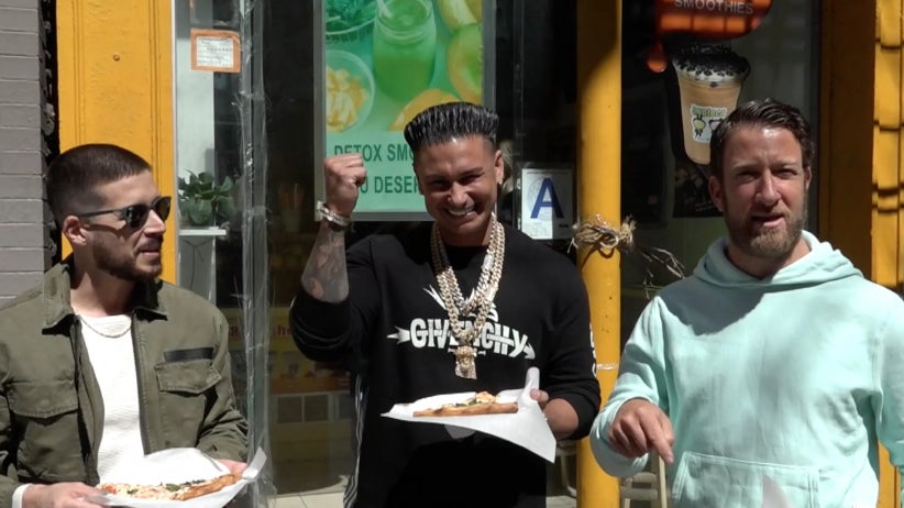 Barstool Pizza Review - Artistic Pizza With Special Guests Vinny & DJ Pauly D