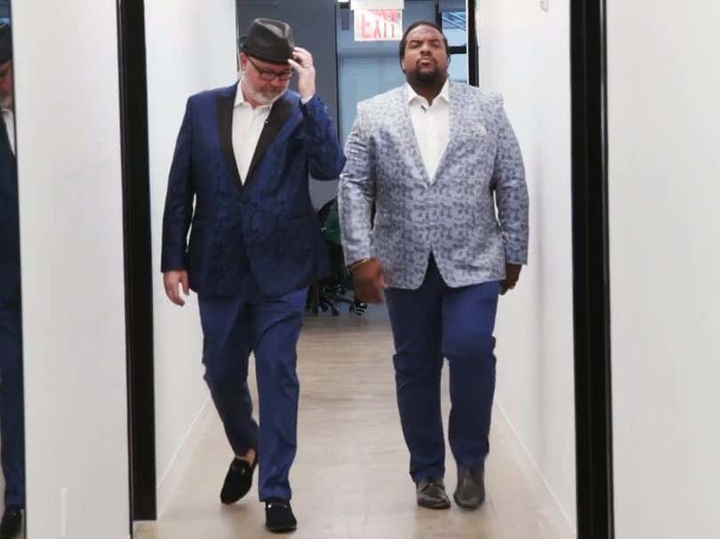 Willie Helps Me Turn the Faucet On With My Father's Day Outfit ... Drip Drip!