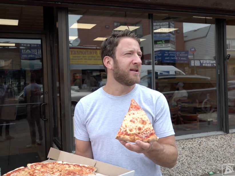 Barstool Pizza Review - Freddy's Pizzeria (Whitestone, NY)