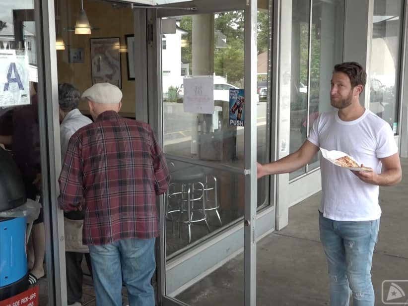 Barstool Pizza Review - Pizza Chef (Whitestone, NY)