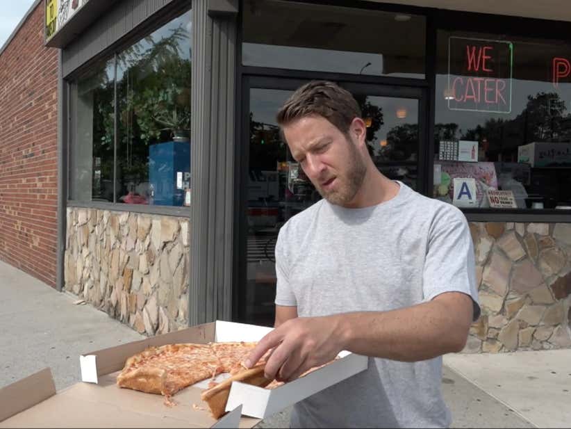 Barstool Pizza Review - Pizza Garden (Flushing, NY)