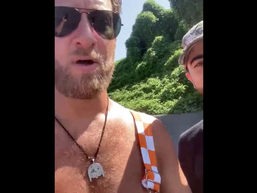 Me And Spider Had To Pull Over At Precisely 4:20 To Pay Our Respects To Buddha Ben #littledoinks