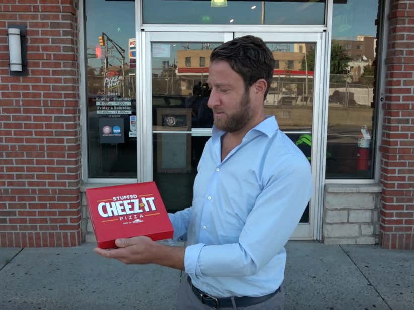 Barstool Pizza Review - Pizza Hut Cheeze-It Pizza
