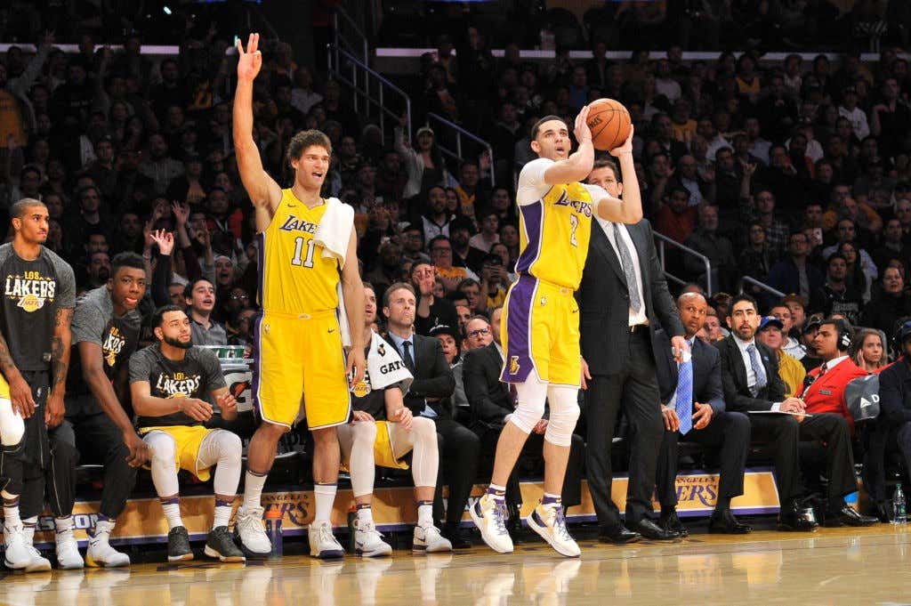 Don t Look Now But Lonzo Ball s Shooting Form Looks A Whole Lot Better 