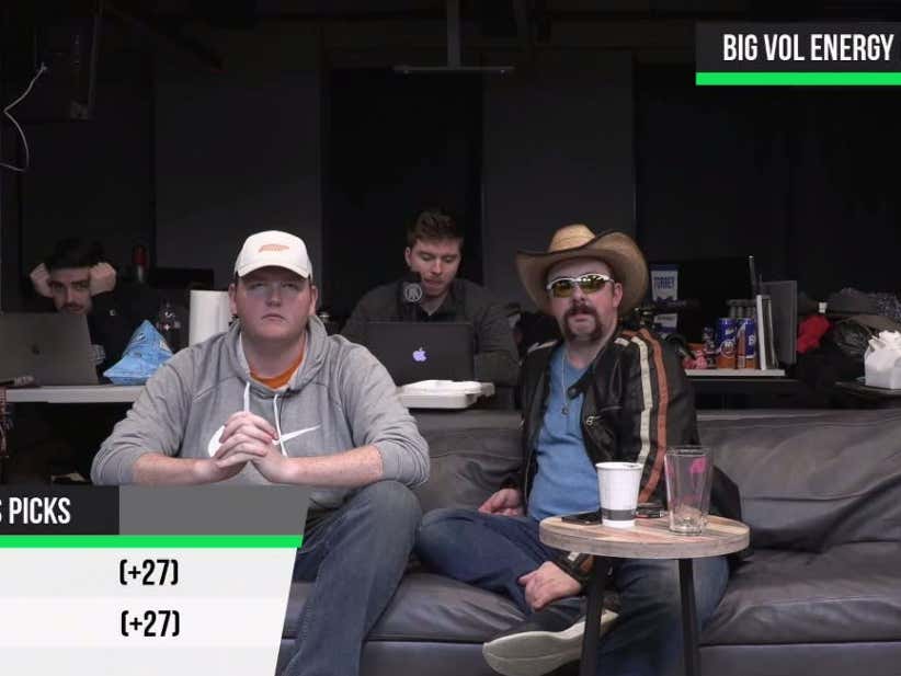 Gambling Cave Replay: College Football - Week 6 at Barstool HQ