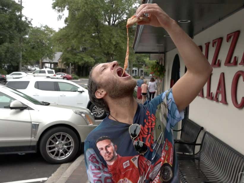 Barstool Pizza Review - Davenport's Pizza Palace (Birmingham, AL)