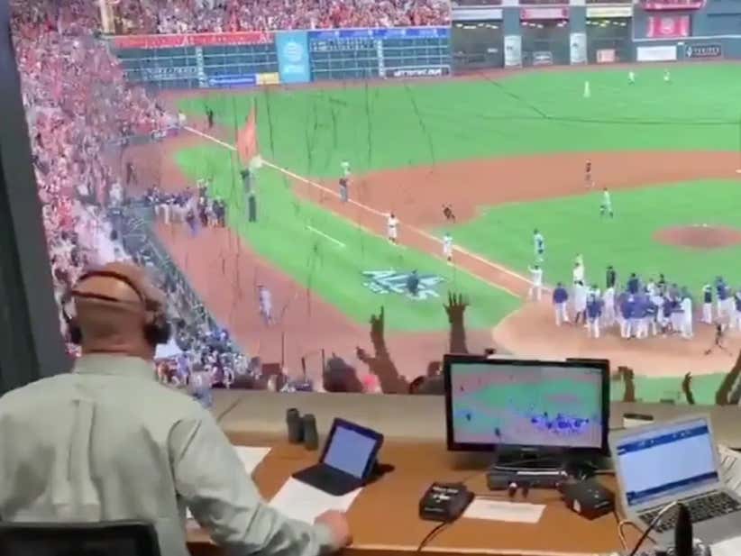 The Astros Radio Call Inside The Press Box As Jose Altuve Sends One To