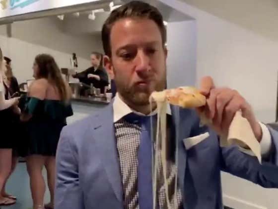 Barstool Pizza Review - Breeders Cup (Don't Forget TVG Is Giving Risk Free 500 Bet)