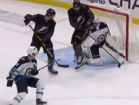 Tampa Bay scores with 22 seconds left in the game to hit the over (6.5) Vs Winnipeg