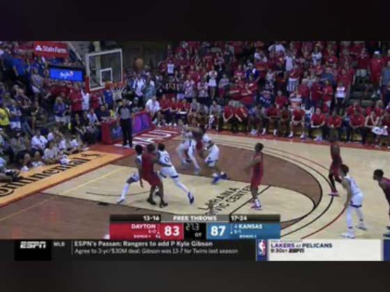 Dayton (+4) cut it to three then steal the ball with this layup to trim it to one...but miss. They foul Kansas who make both free throws to win by five.